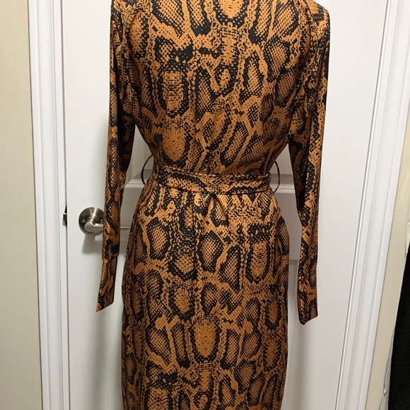 Snake Print Belted Maxi Dress - Picture 3 of 4